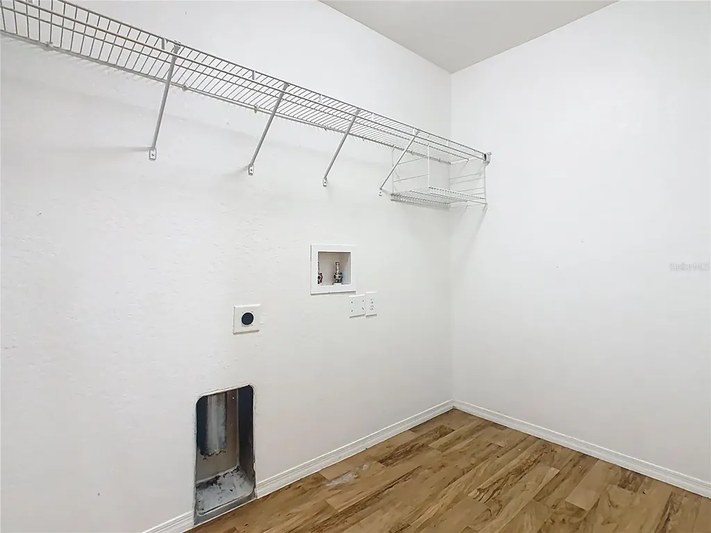 4240 Dinner Lake Street Lake Wales FL 33859