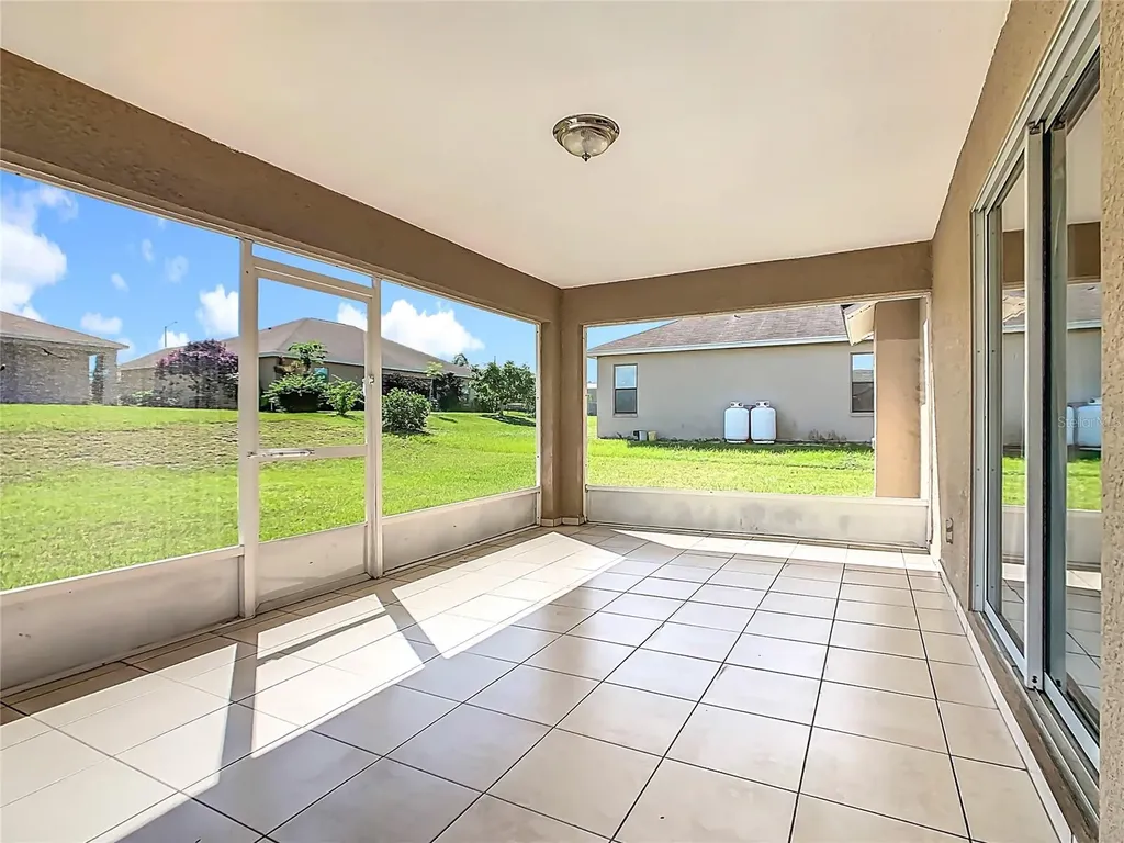 4240 Dinner Lake Street Lake Wales FL 33859