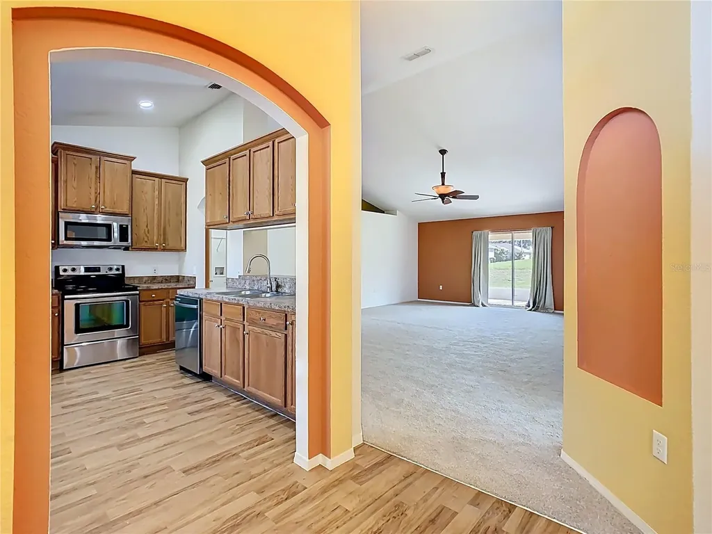 4240 Dinner Lake Street Lake Wales FL 33859