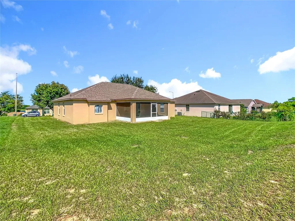 4240 Dinner Lake Street Lake Wales FL 33859