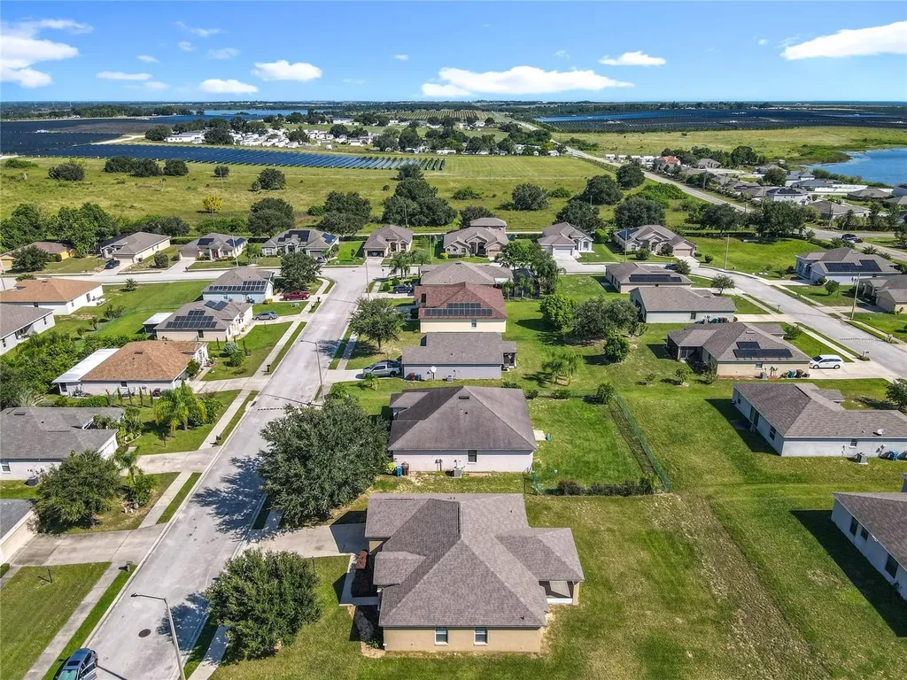 4240 Dinner Lake Street Lake Wales FL 33859