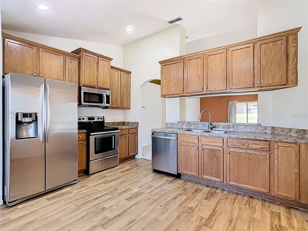 4240 Dinner Lake Street Lake Wales FL 33859