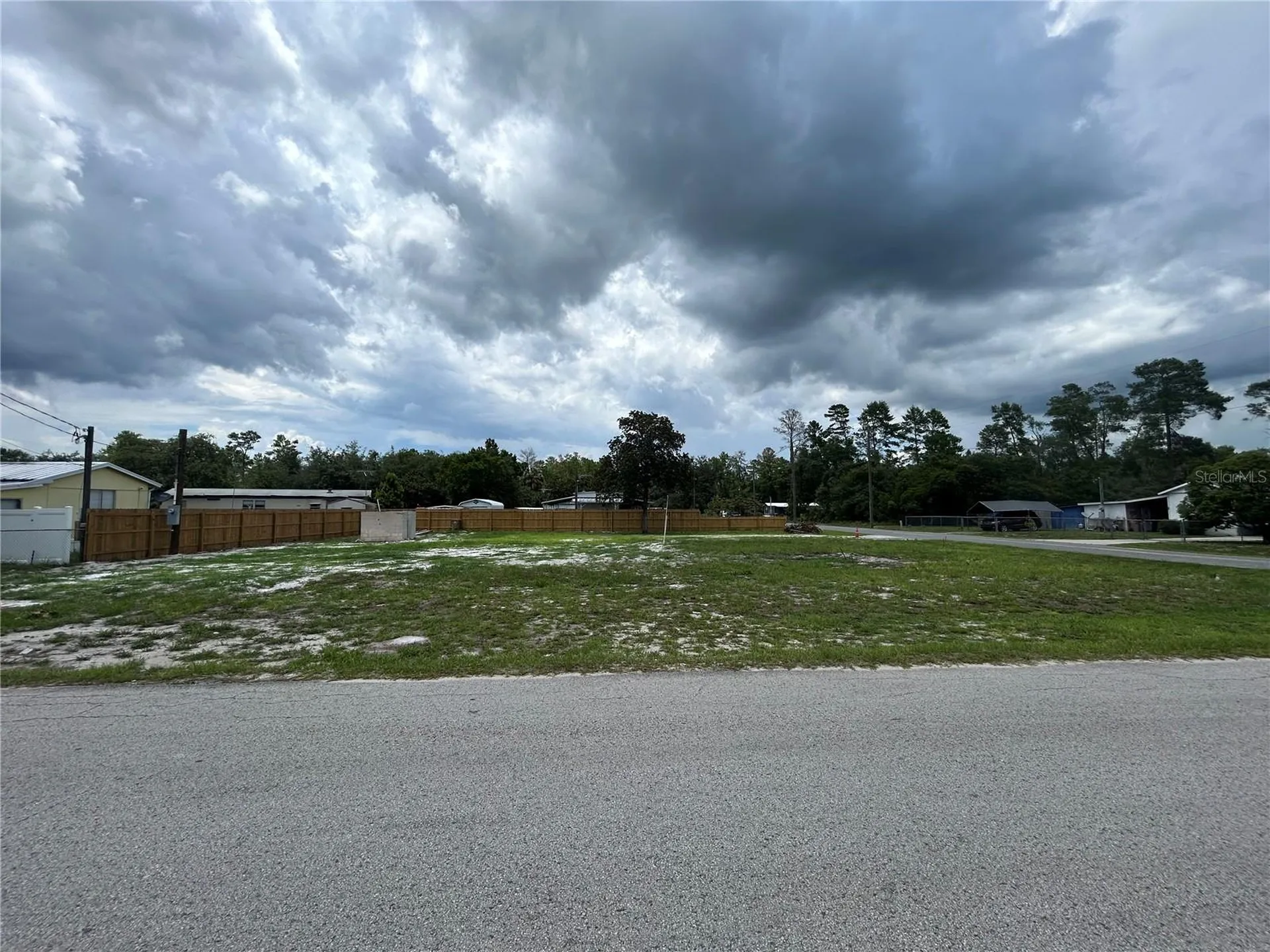28245 Bougainvillea Avenue Paisley FL 32767