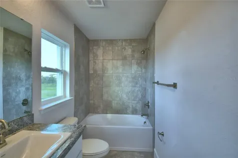 4042 Tullamore Lane Auburndale FL 33823