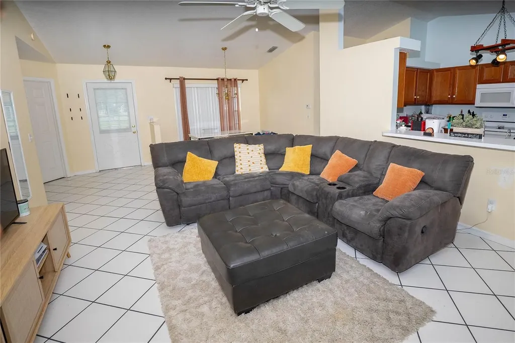 2773 Woodstream Circle Kissimmee FL 34743