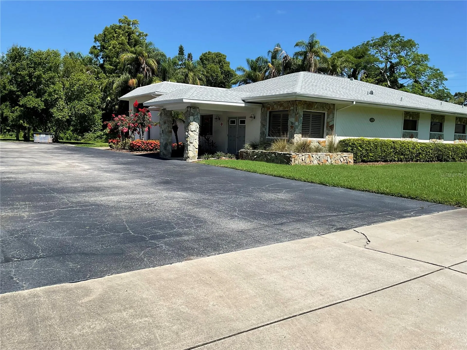 1330 Pinehurst Road Dunedin FL 34698