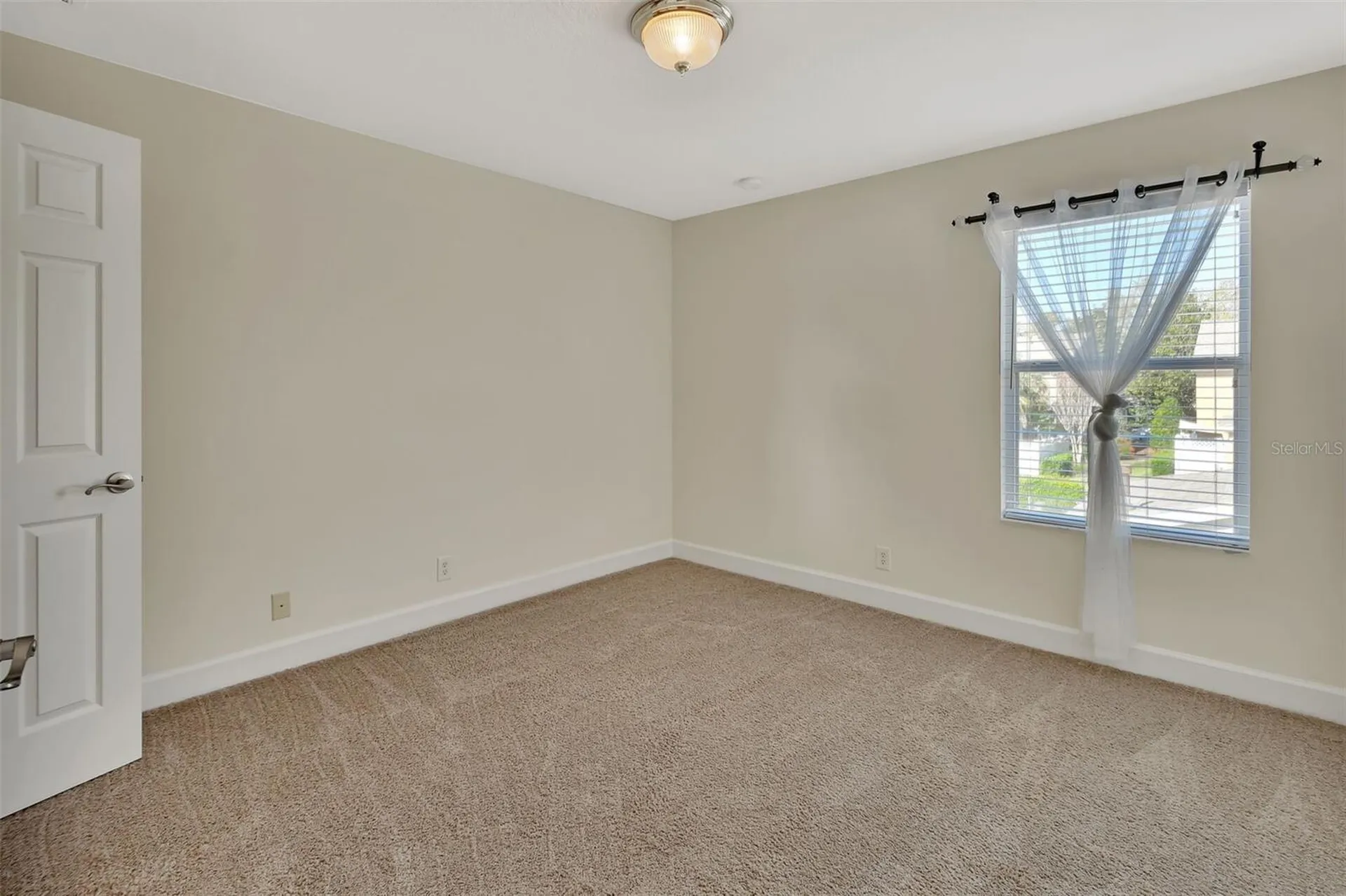 214 Woodhouse Lane Deland FL 32724