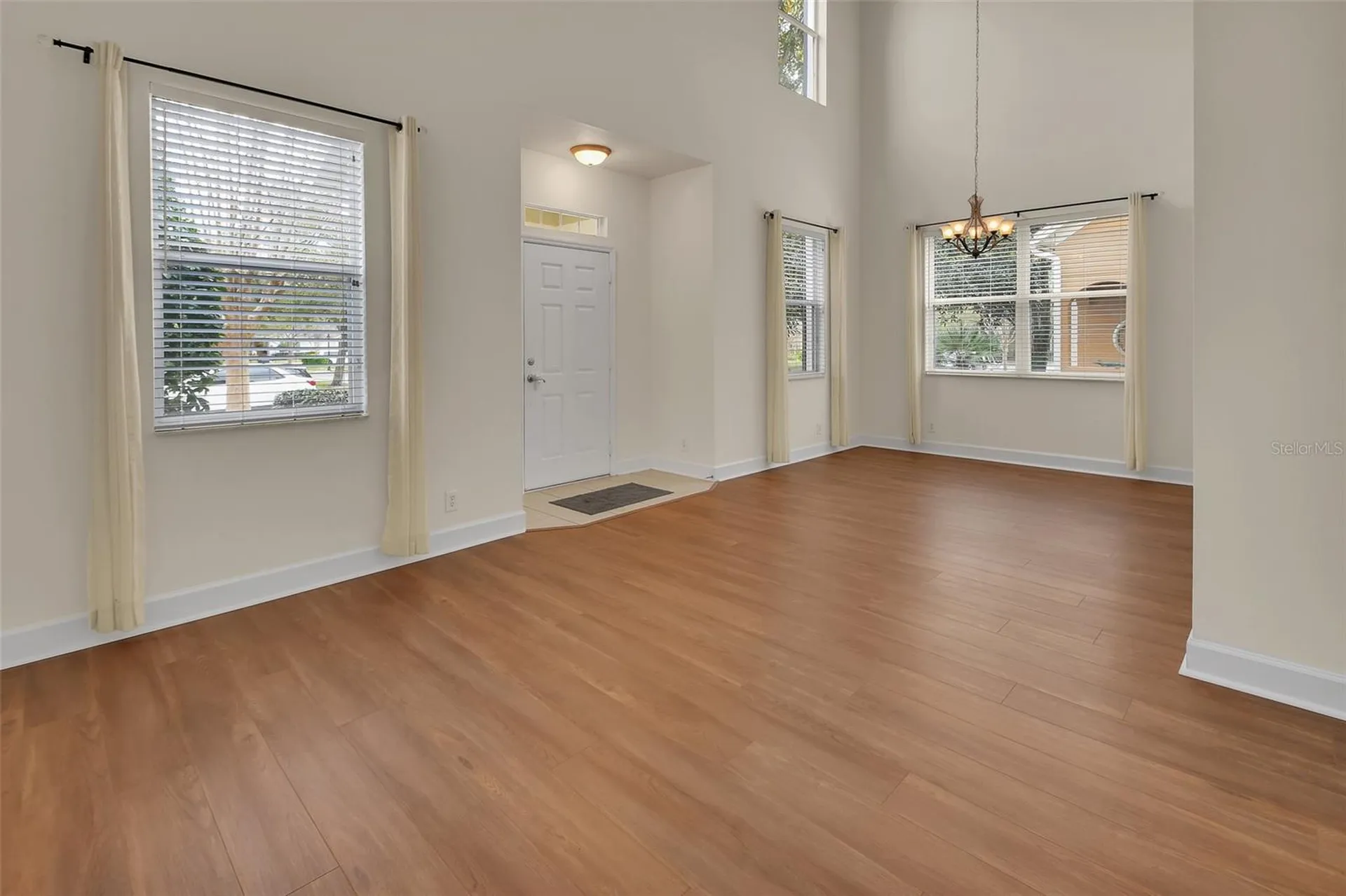 214 Woodhouse Lane Deland FL 32724