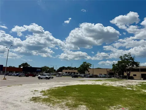 6812 14th Street W Bradenton FL 34207