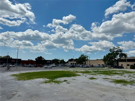 6812 14th Street W Bradenton FL 34207