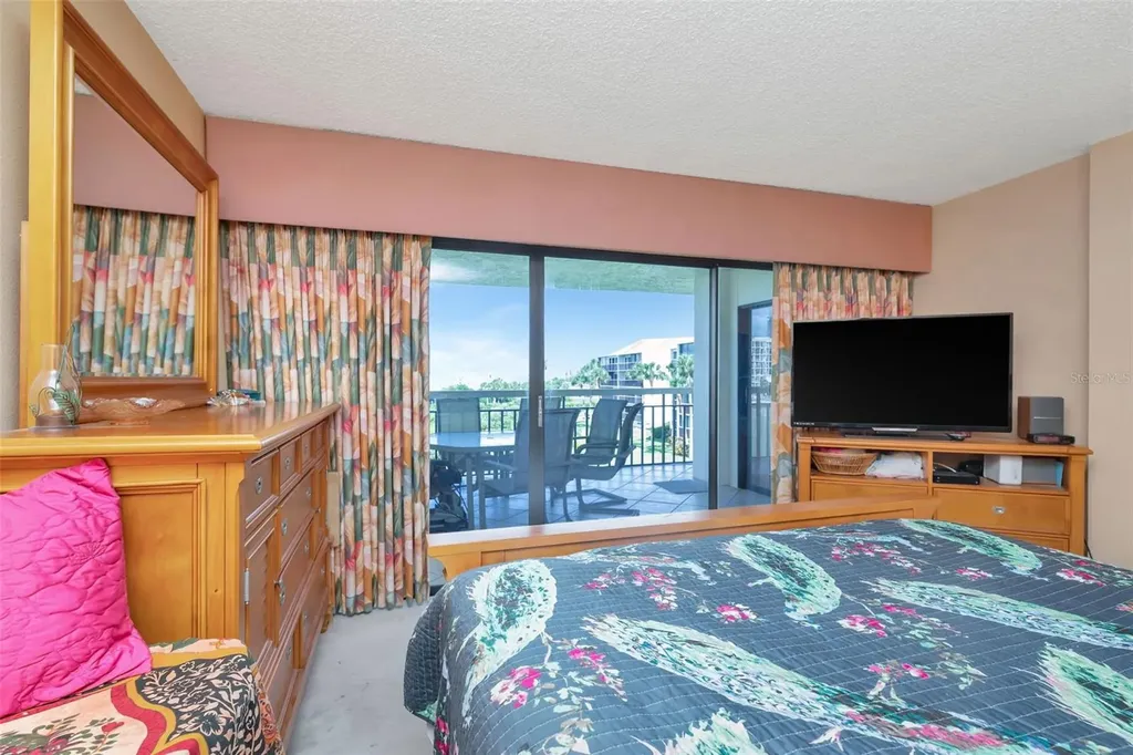 7893 Sailboat Key Boulevard S South Pasadena FL 33707