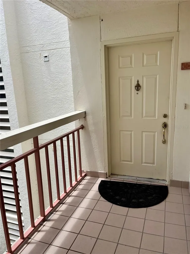 7893 Sailboat Key Boulevard S South Pasadena FL 33707