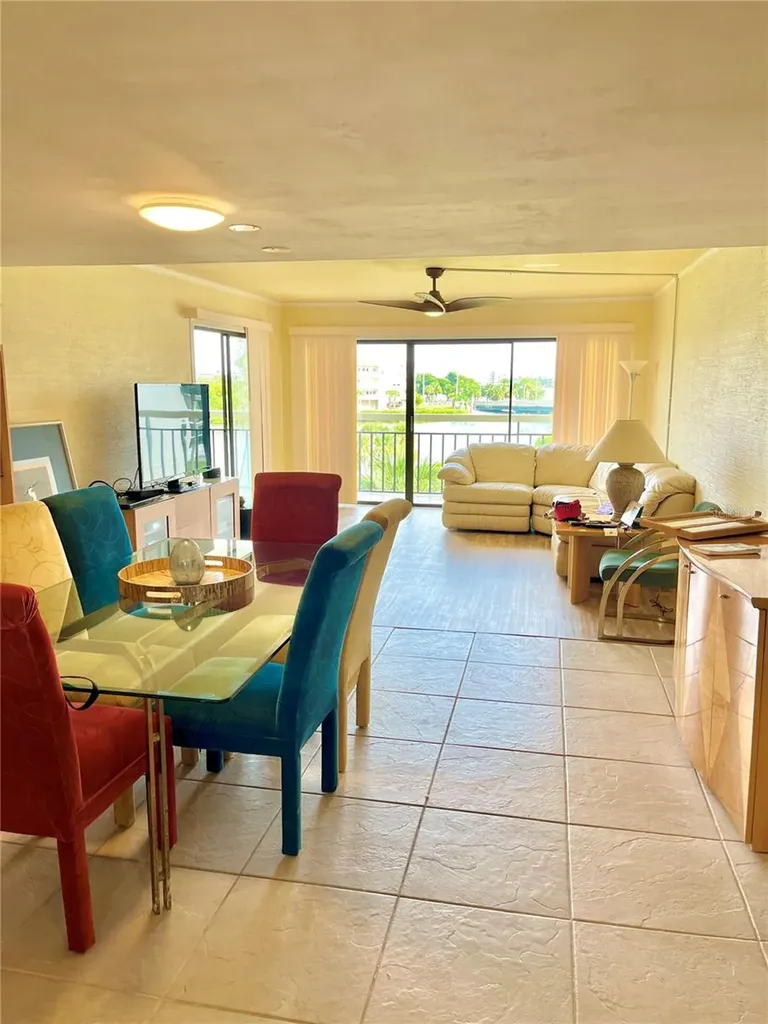 7893 Sailboat Key Boulevard S South Pasadena FL 33707