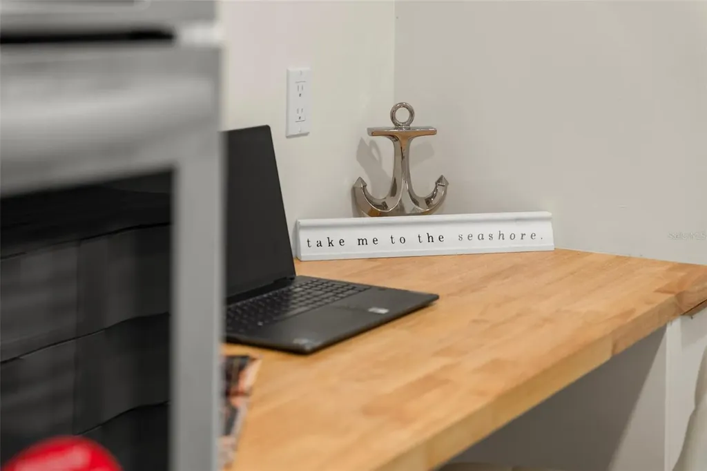 988 Boulevard Of The Arts Sarasota FL 34236