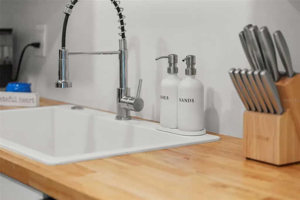 988 Boulevard Of The Arts Sarasota FL 34236