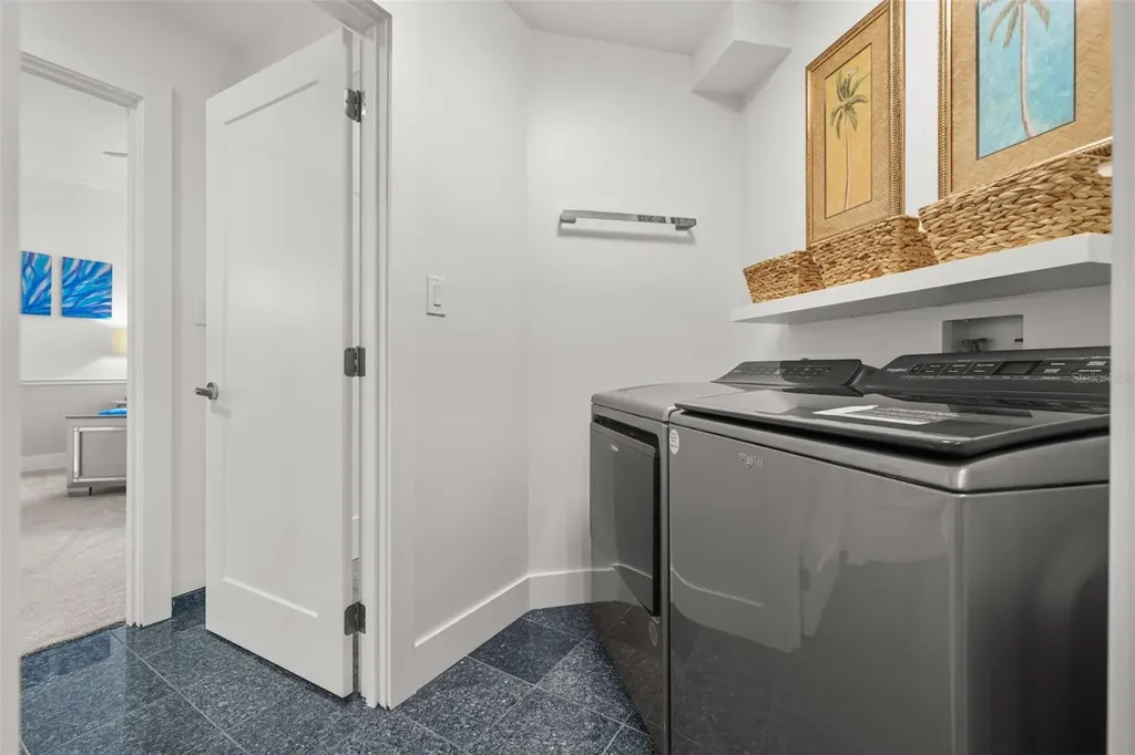 988 Boulevard Of The Arts Sarasota FL 34236