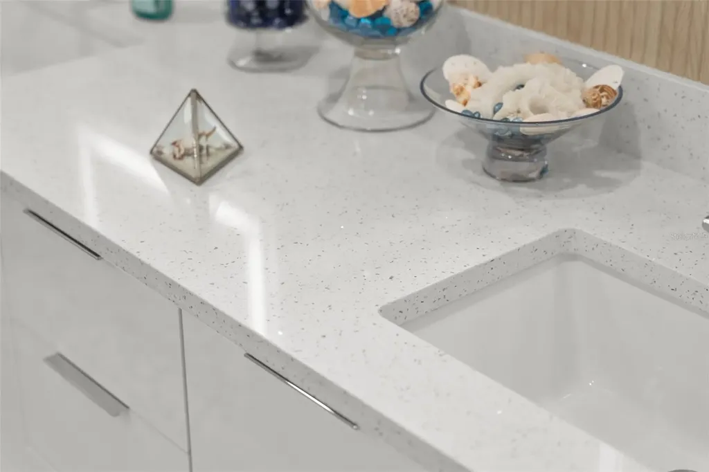 988 Boulevard Of The Arts Sarasota FL 34236