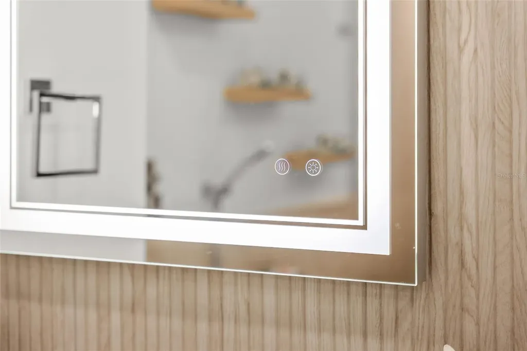 988 Boulevard Of The Arts Sarasota FL 34236