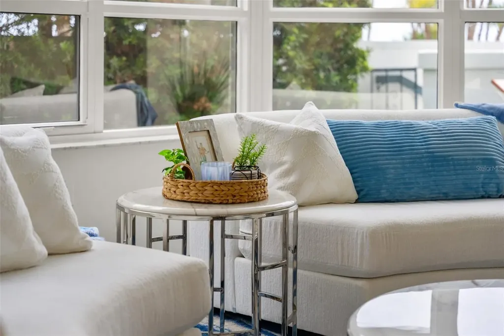 988 Boulevard Of The Arts Sarasota FL 34236