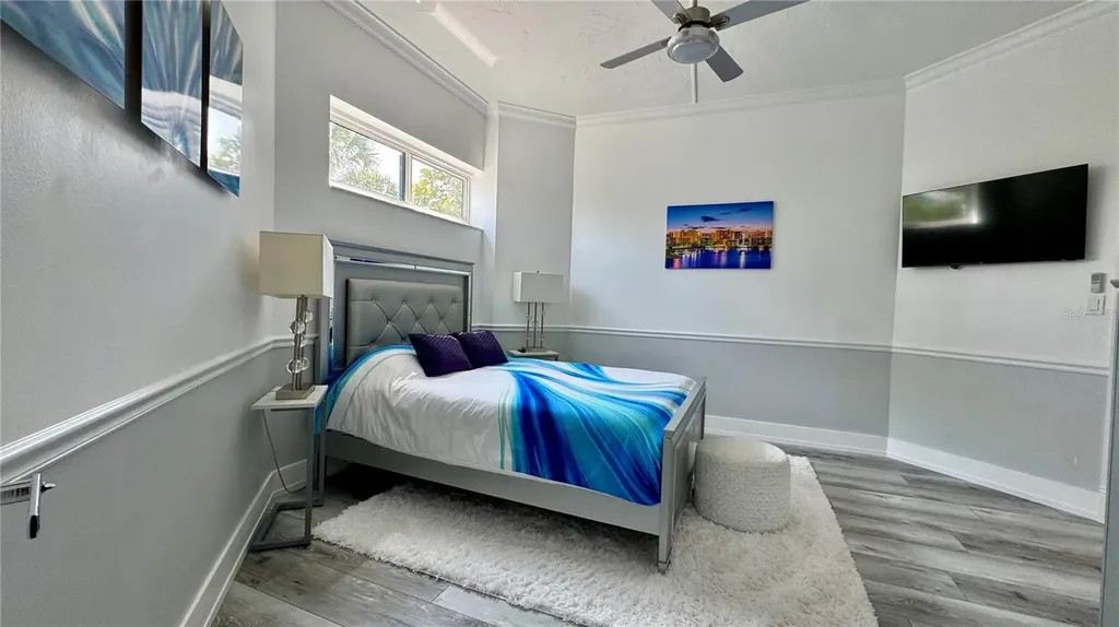 988 Boulevard Of The Arts Sarasota FL 34236