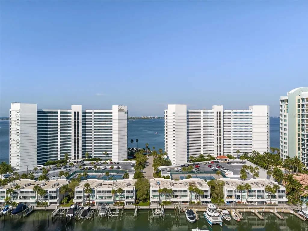 988 Boulevard Of The Arts Sarasota FL 34236