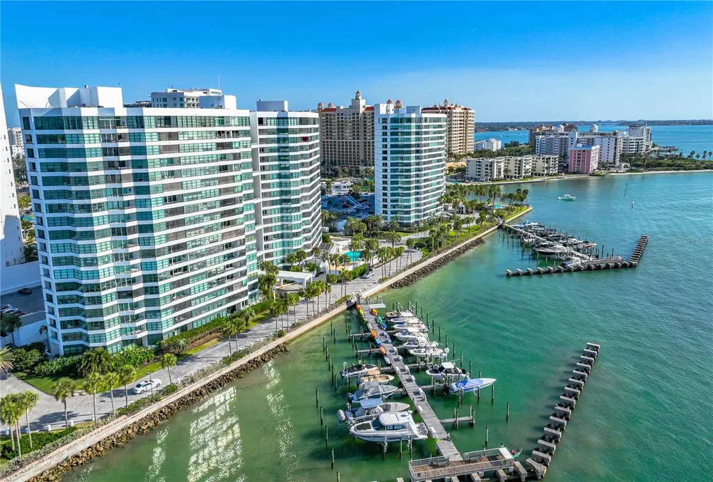 988 Boulevard Of The Arts Sarasota FL 34236