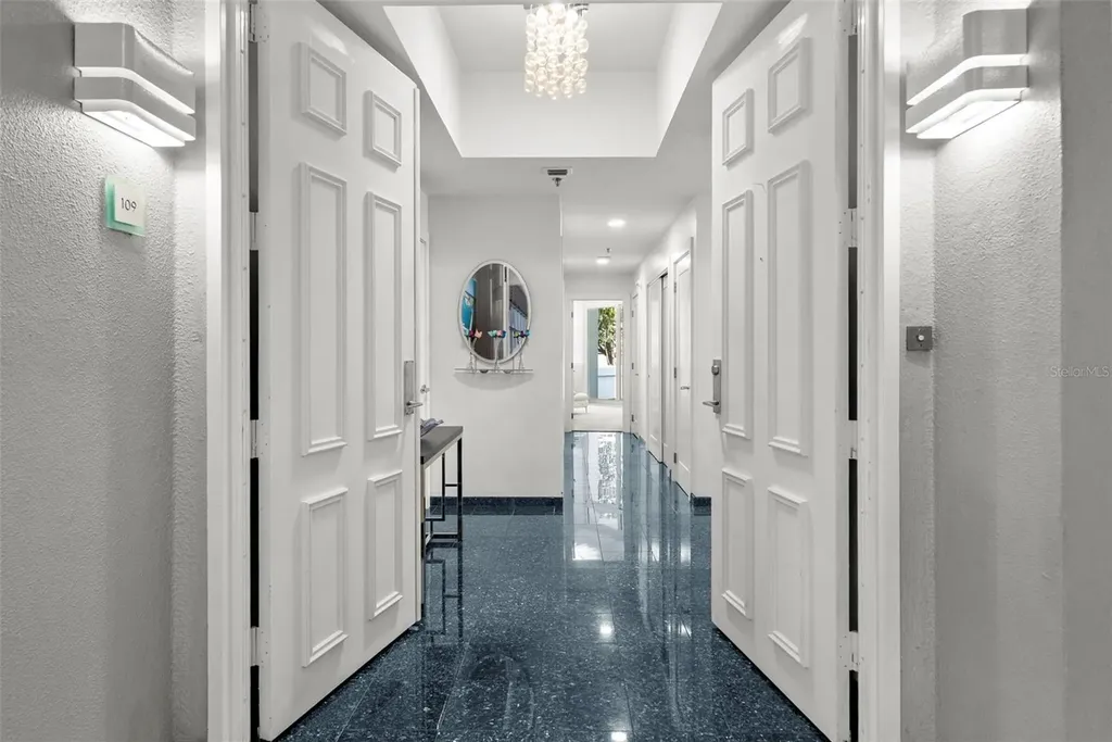 988 Boulevard Of The Arts Sarasota FL 34236