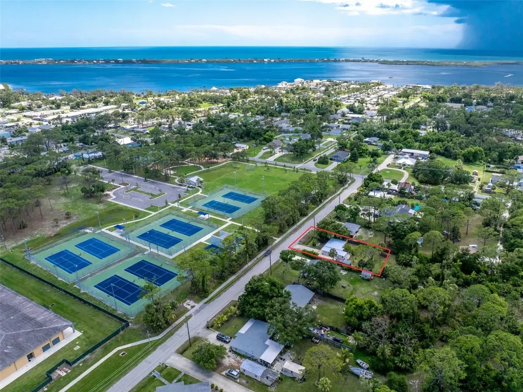 348 W Wentworth Street Englewood FL 34223