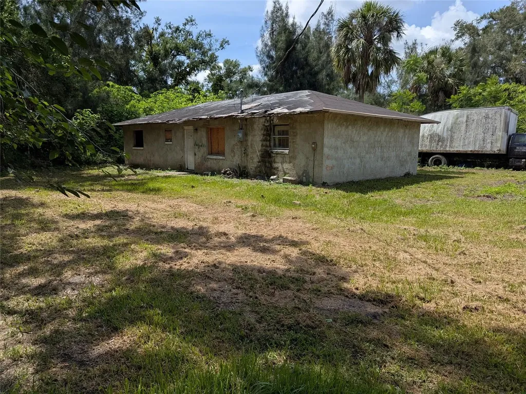 301 S Dade Avenue Arcadia FL 34266
