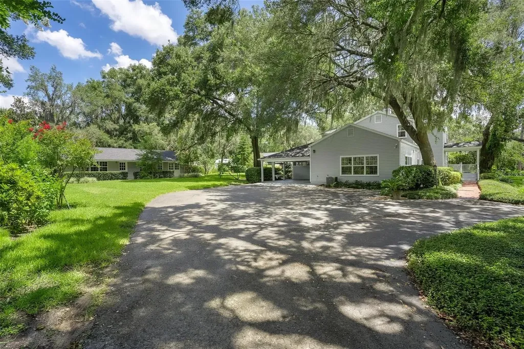 9223 Silver Lake Drive Leesburg FL 34788