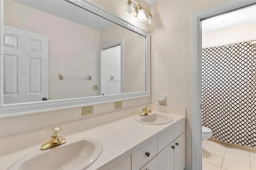 9223 Silver Lake Drive Leesburg FL 34788