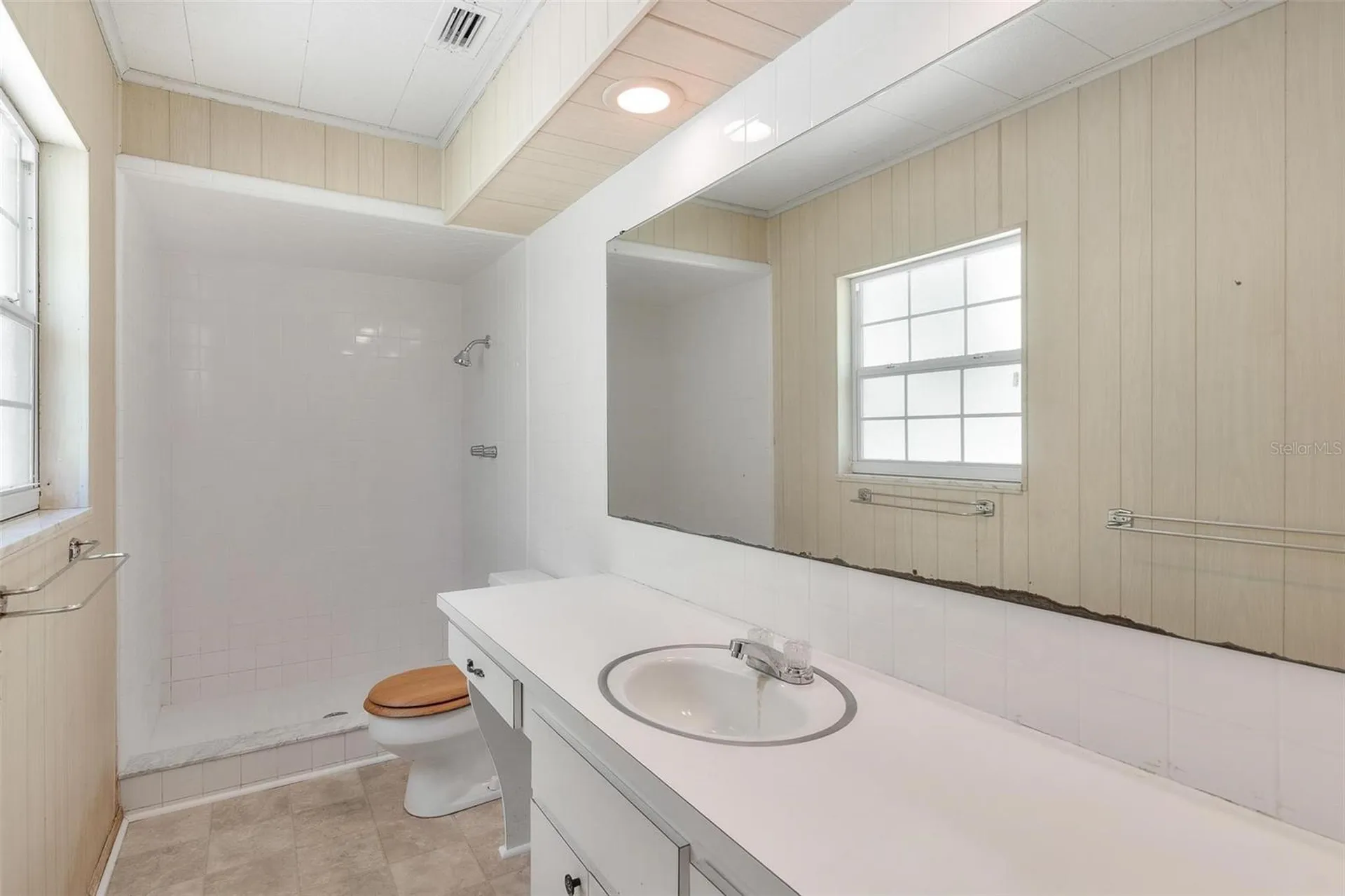 9223 Silver Lake Drive Leesburg FL 34788