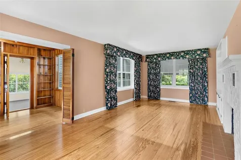 9223 Silver Lake Drive Leesburg FL 34788