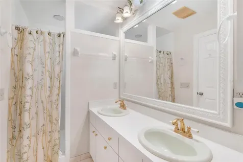 9223 Silver Lake Drive Leesburg FL 34788