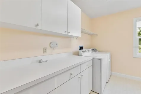 9223 Silver Lake Drive Leesburg FL 34788