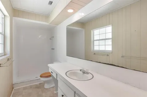 9223 Silver Lake Drive Leesburg FL 34788