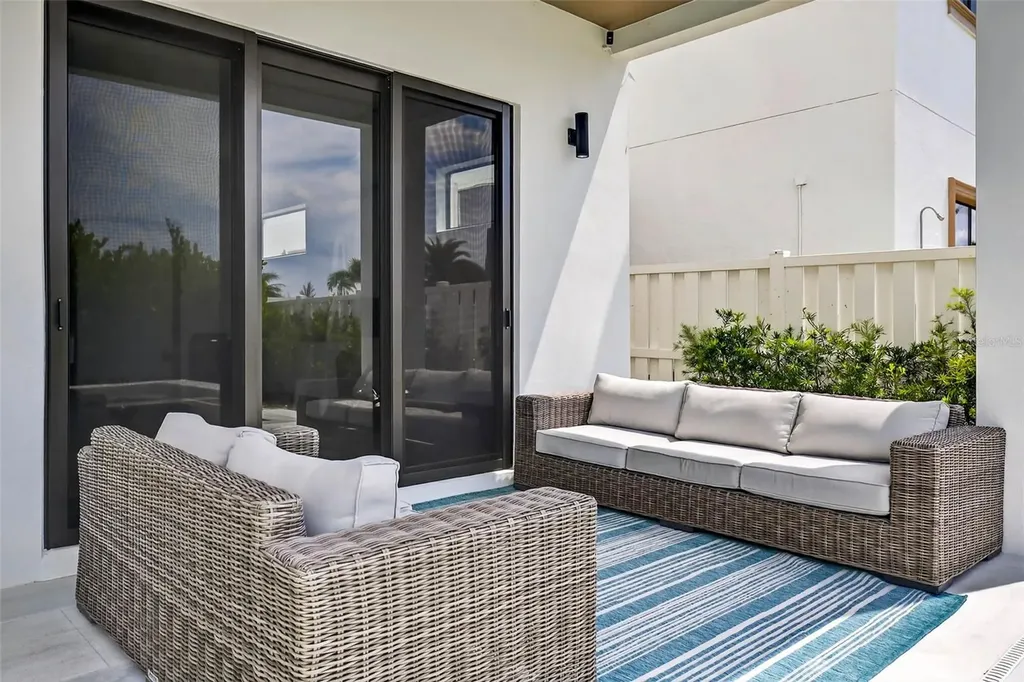 131 Forest Hills Drive Redington Shores FL 33708