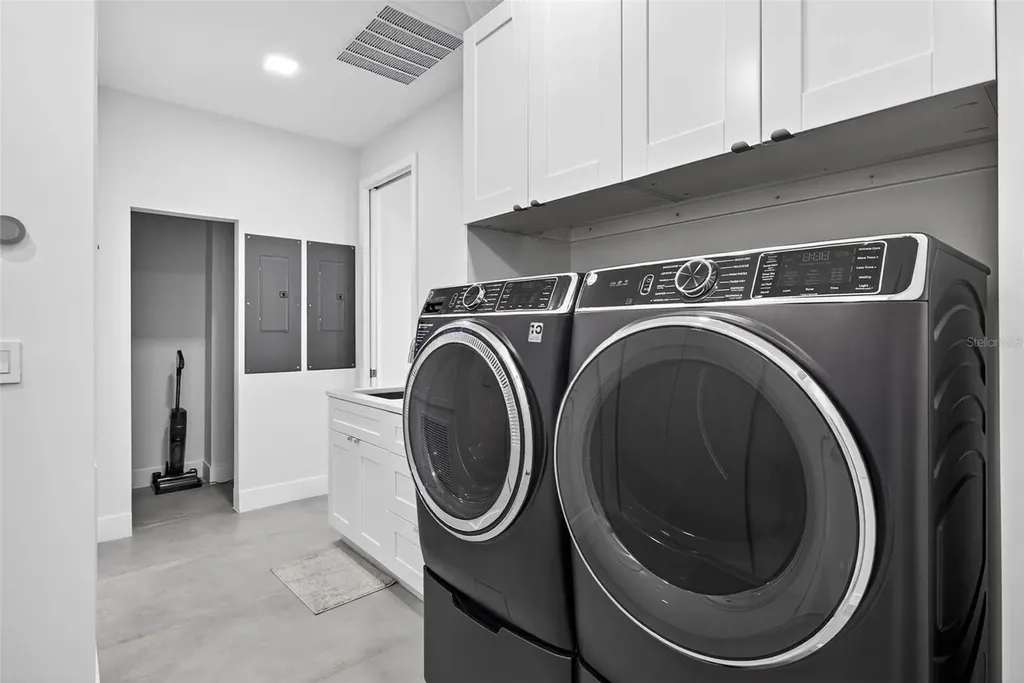 131 Forest Hills Drive Redington Shores FL 33708