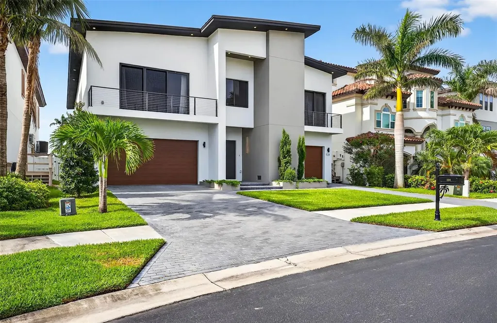 131 Forest Hills Drive Redington Shores FL 33708