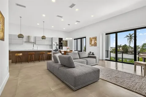 131 Forest Hills Drive Redington Shores FL 33708
