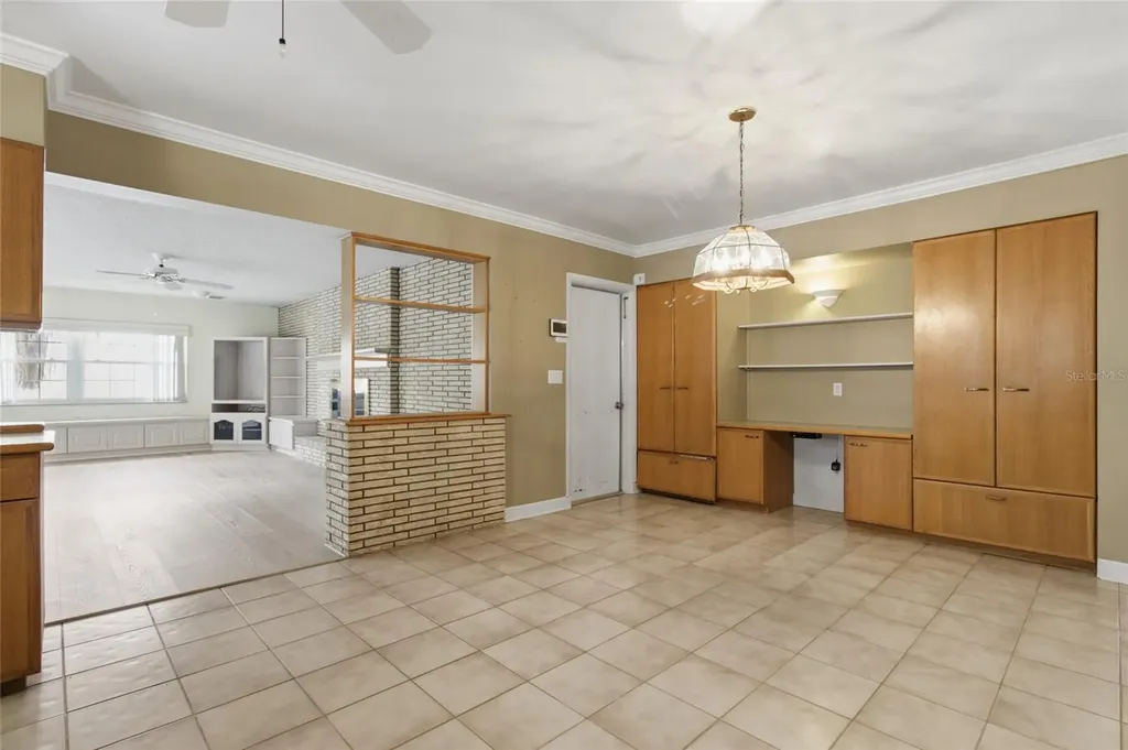 5627 Oakland Drive Tampa FL 33617