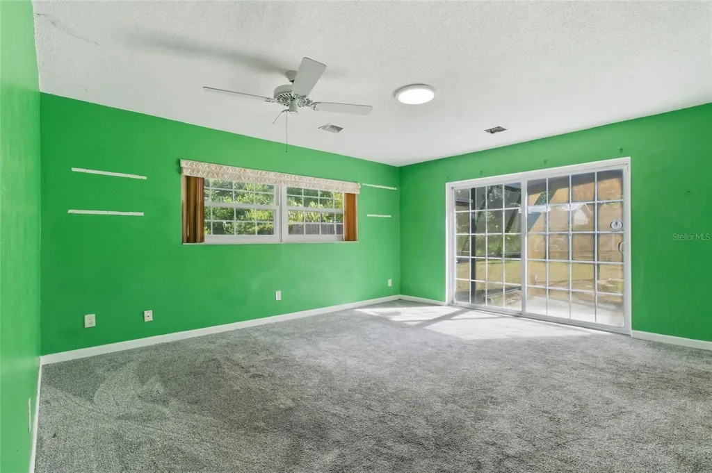 5627 Oakland Drive Tampa FL 33617
