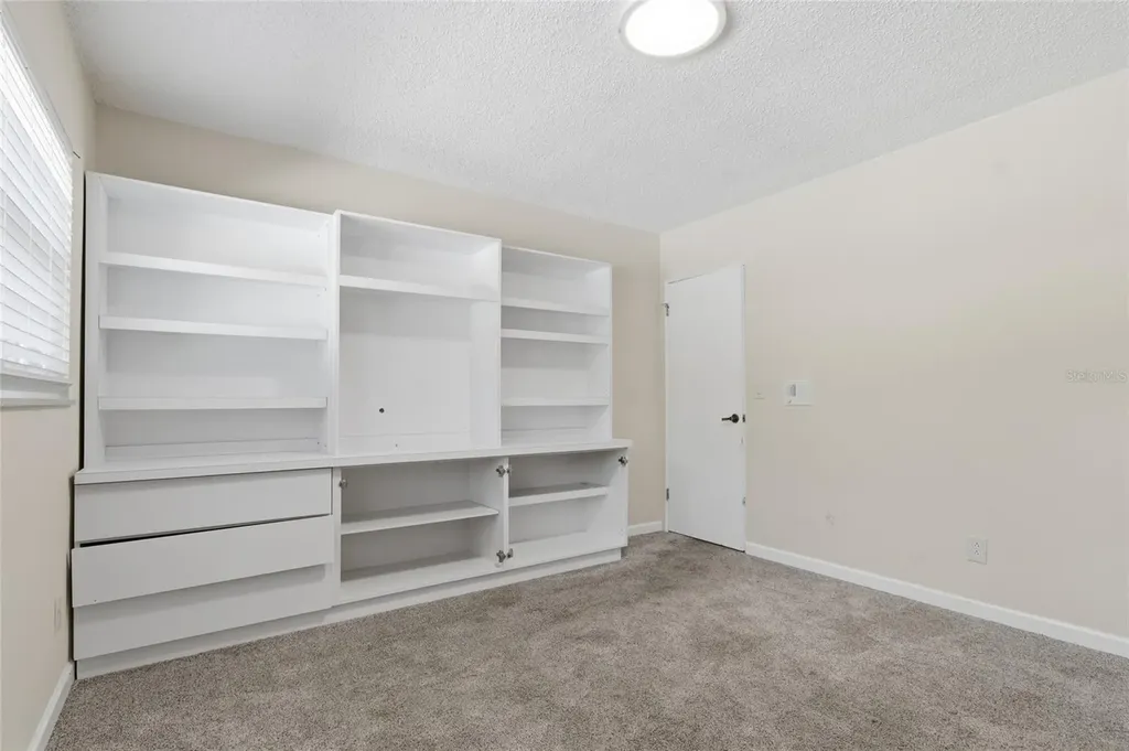 5627 Oakland Drive Tampa FL 33617