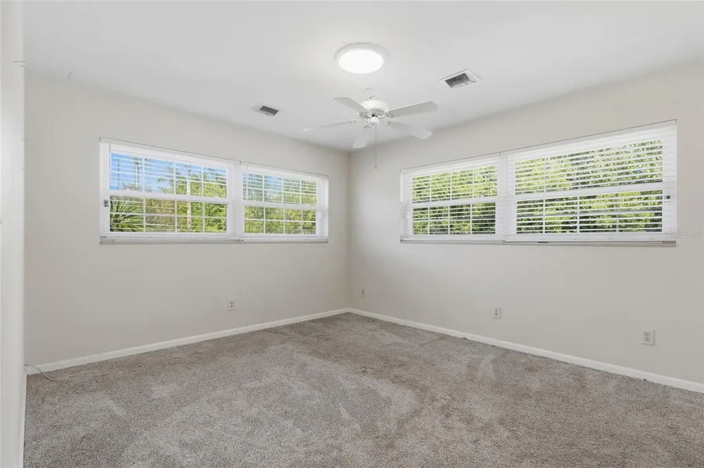 5627 Oakland Drive Tampa FL 33617