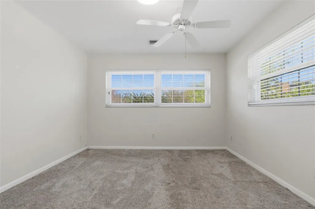 5627 Oakland Drive Tampa FL 33617