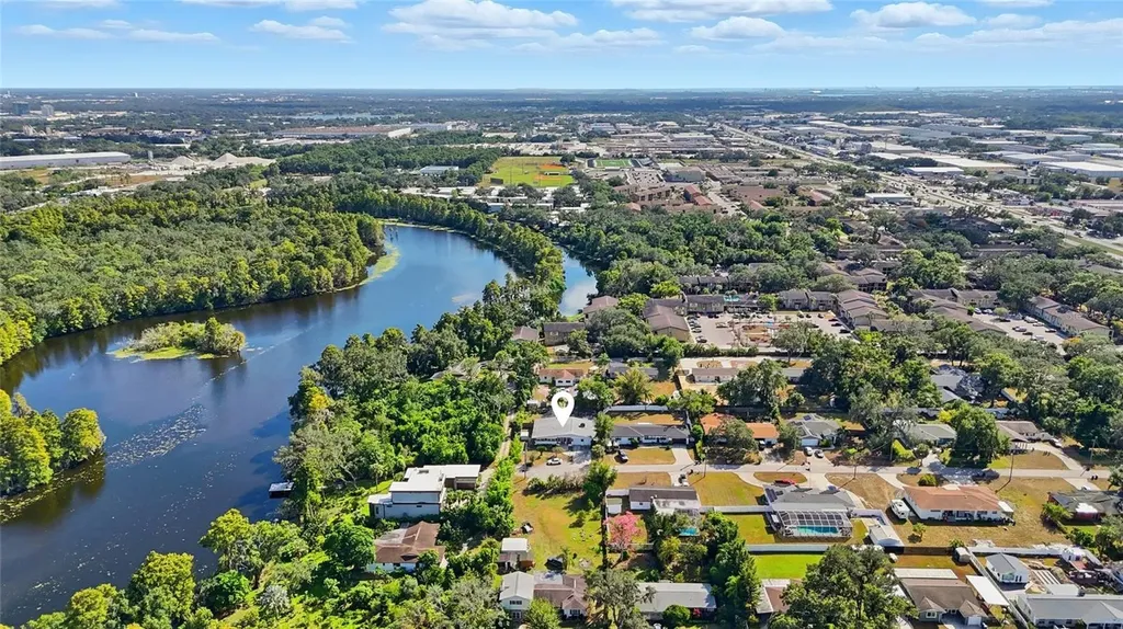 5627 Oakland Drive Tampa FL 33617