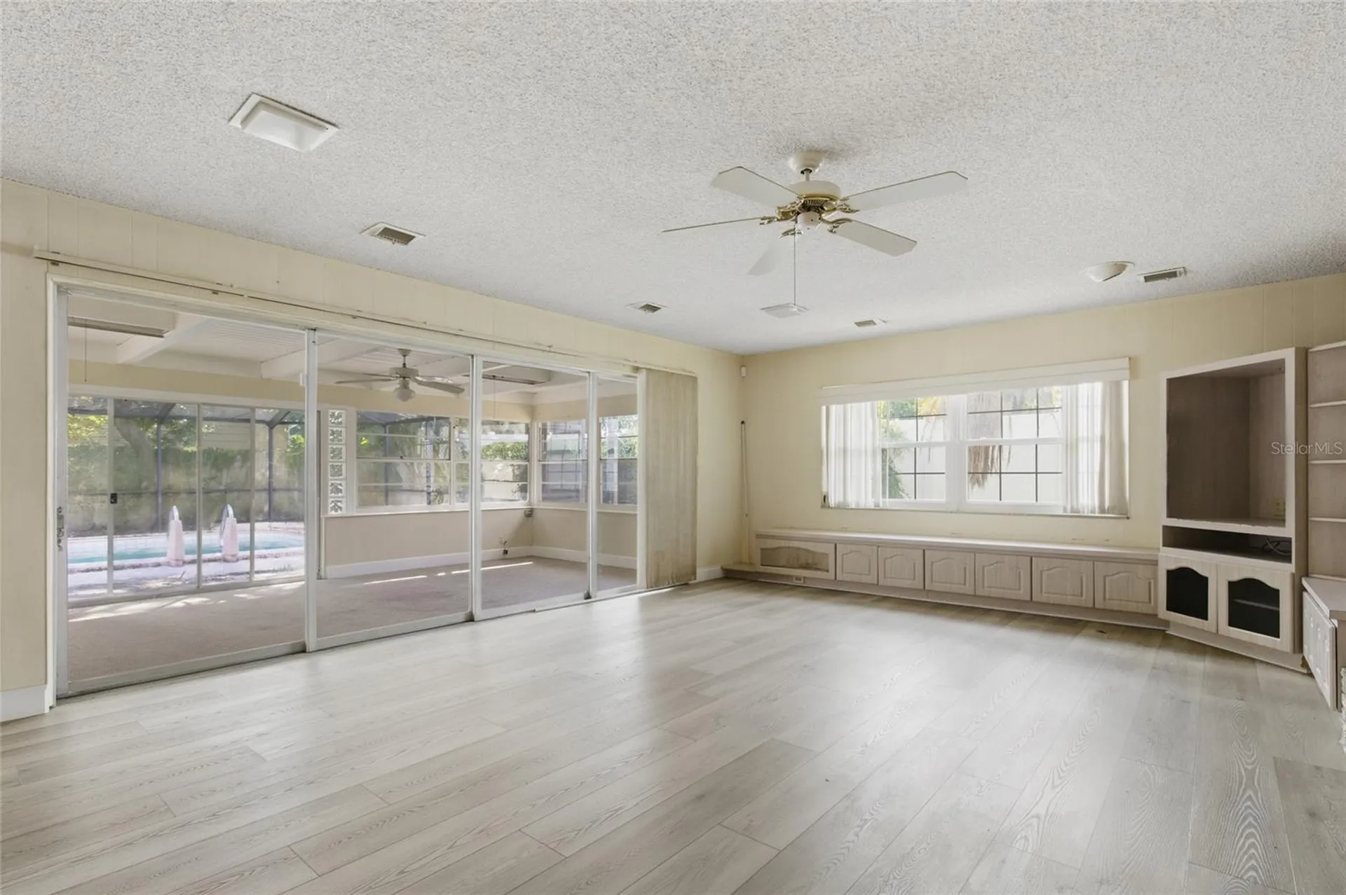 5627 Oakland Drive Tampa FL 33617