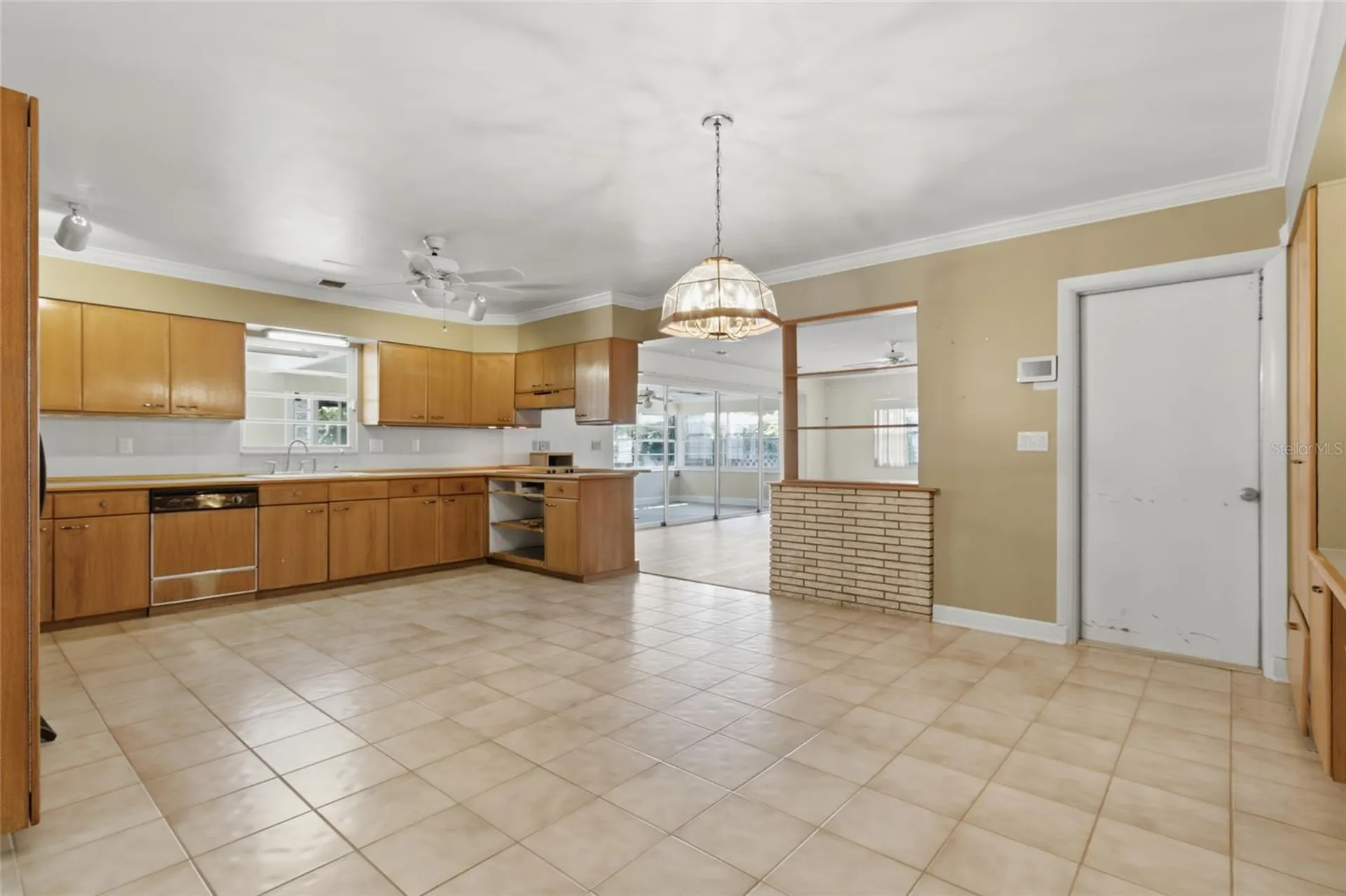 5627 Oakland Drive Tampa FL 33617