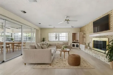 5627 Oakland Drive Tampa FL 33617