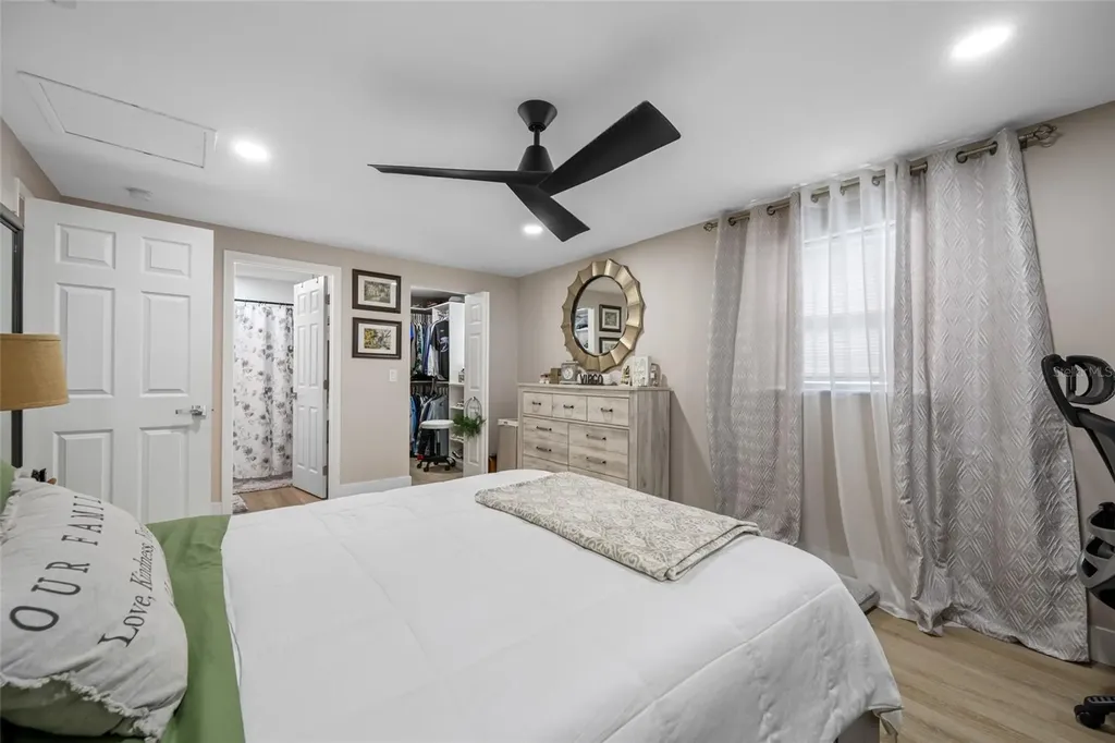 6563 65th Avenue N Pinellas Park FL 33781